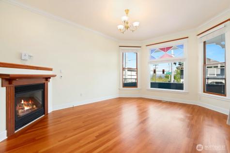 137 23 Avenue E Seattle WA 98112