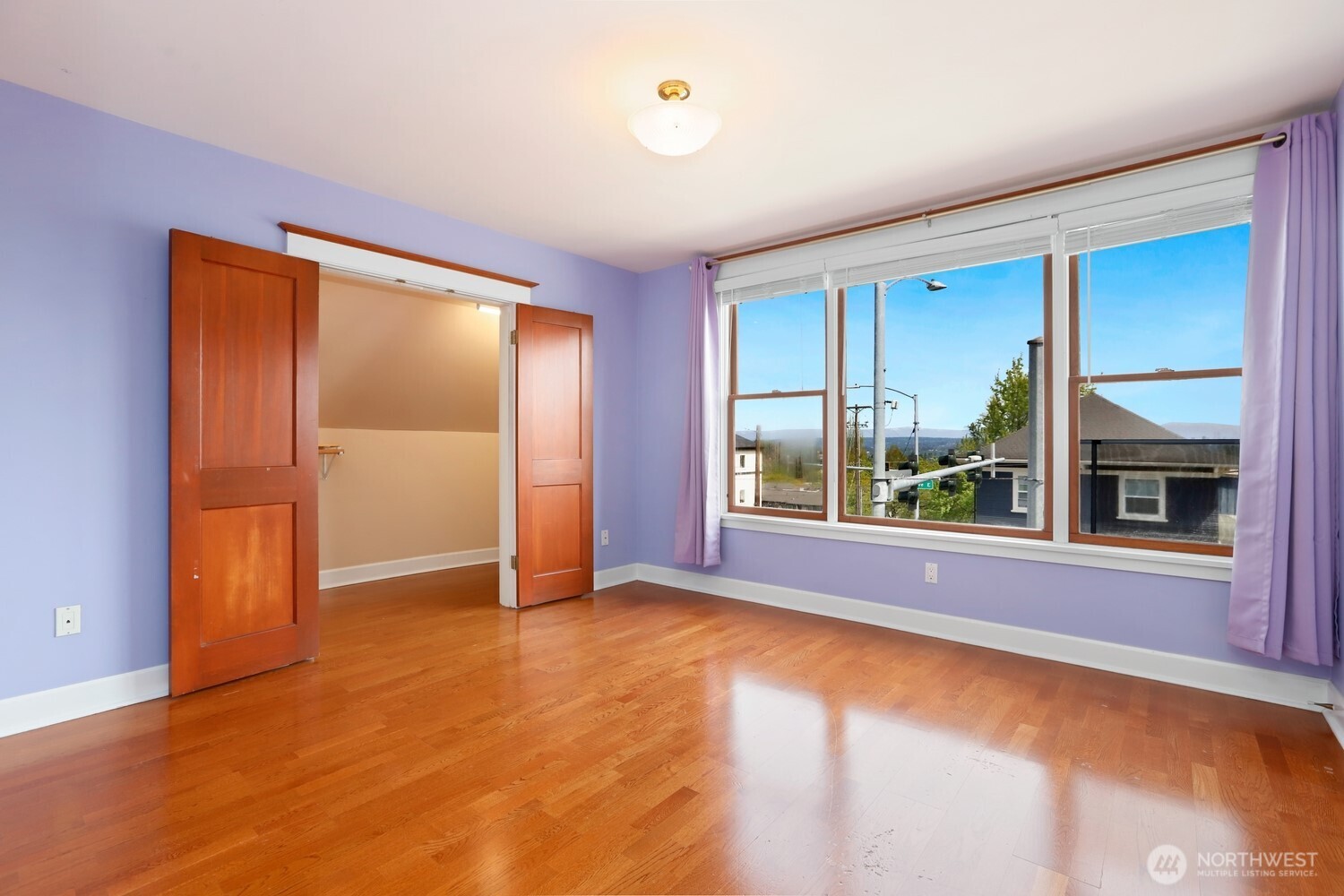 137 23 Avenue E Seattle WA 98112