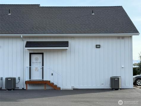 94 Wapato Point Parkway Manson WA 98831