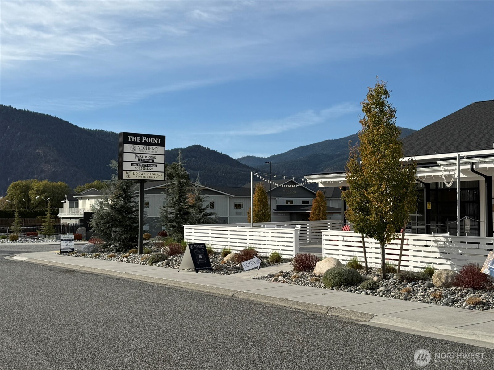 94 Wapato Point Parkway Manson WA 98831