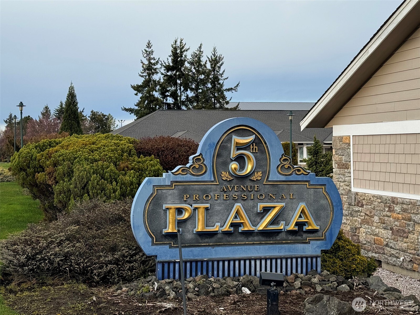 534 N Fifth Avenue Sequim WA 98382
