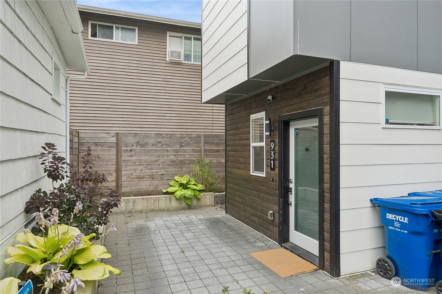 931 NW 52nd Street Seattle WA 98107