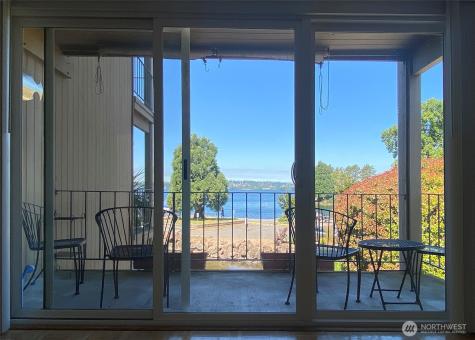 65 Kirkland Avenue Kirkland WA 98033