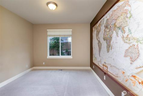 722 201st Place SW Lynnwood WA 98036