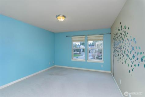 722 201st Place SW Lynnwood WA 98036