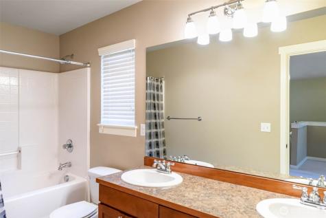 722 201st Place SW Lynnwood WA 98036