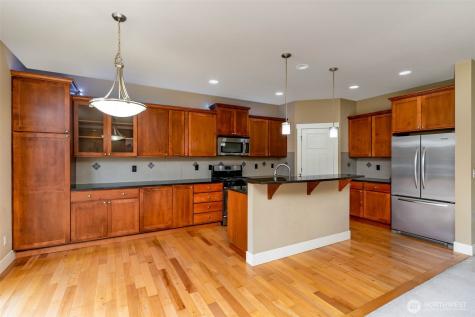 722 201st Place SW Lynnwood WA 98036