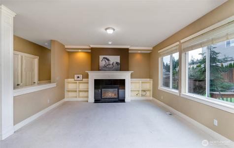 722 201st Place SW Lynnwood WA 98036