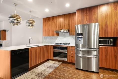 2033 2nd Avenue Seattle WA 98121
