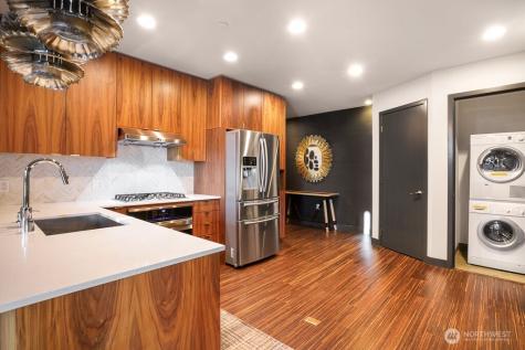 2033 2nd Avenue Seattle WA 98121