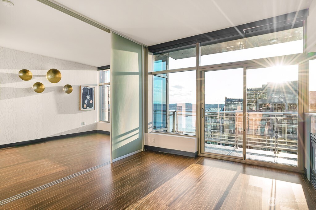 2033 2nd Avenue Seattle WA 98121