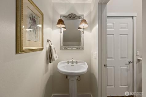 1618 Huckelberry Circle Issaquah WA 98029