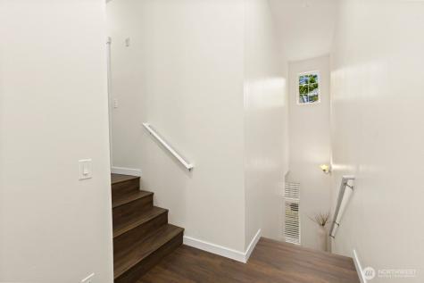 1618 Huckelberry Circle Issaquah WA 98029