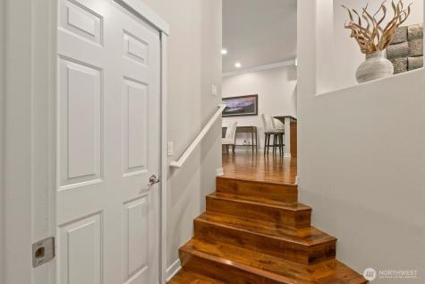 1618 Huckelberry Circle Issaquah WA 98029