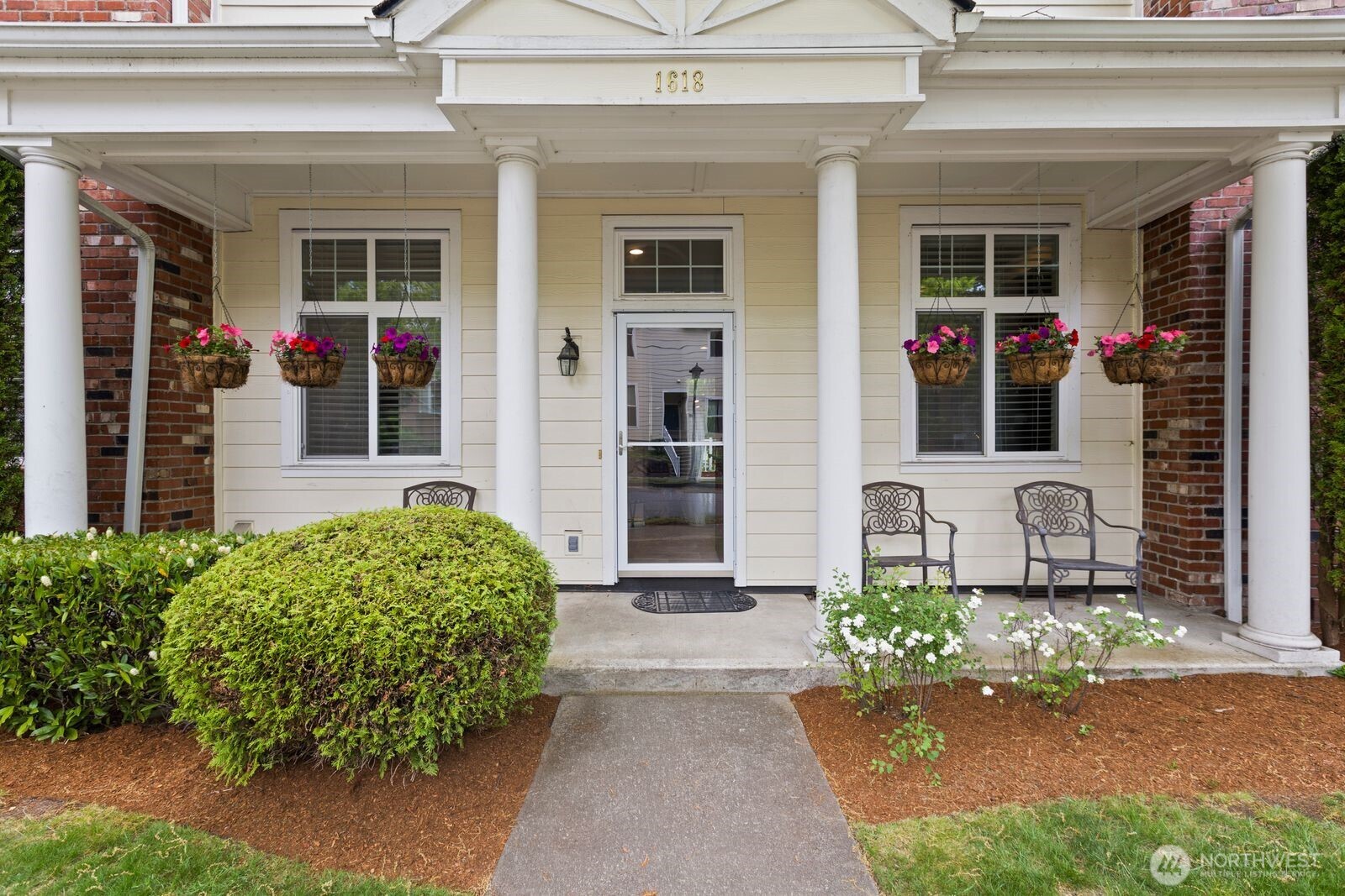 1618 Huckelberry Circle Issaquah WA 98029