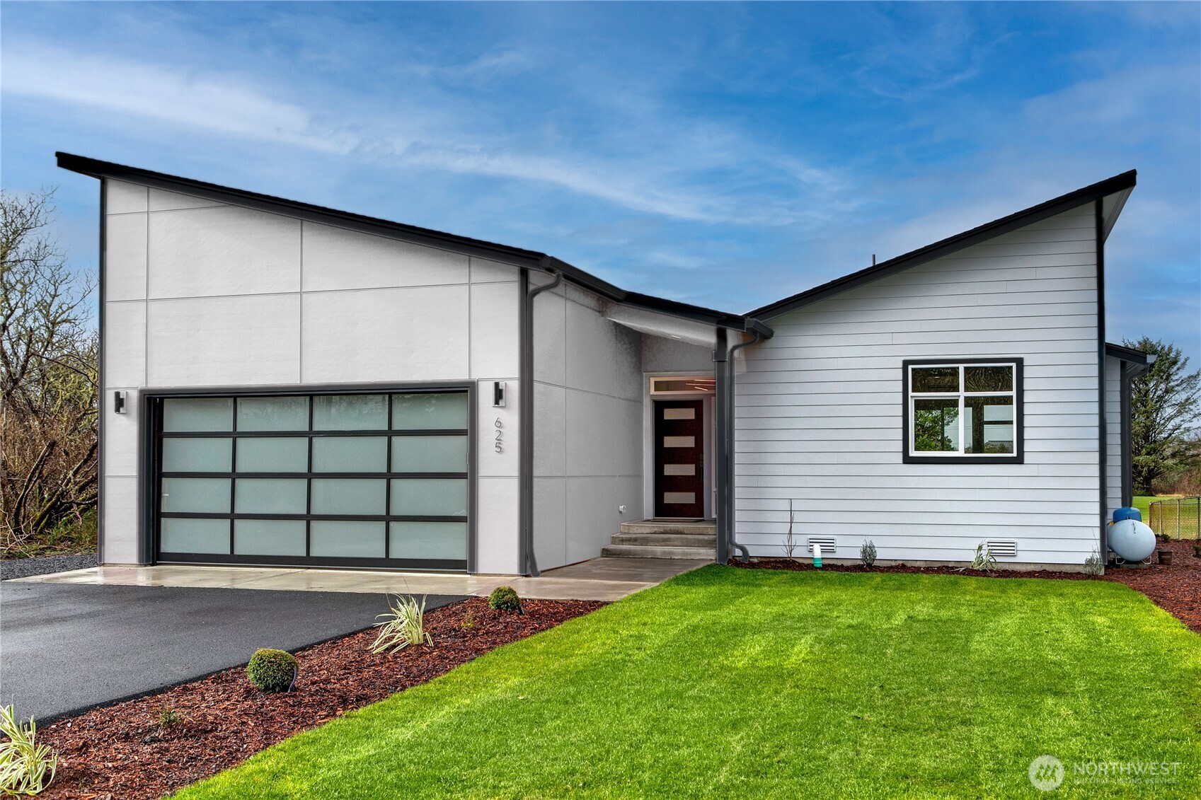 514 Canal Drive NE Ocean Shores WA 98569