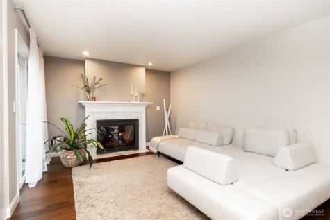 6304 110th Avenue NE Kirkland WA 98033