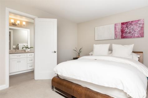 6304 110th Avenue NE Kirkland WA 98033