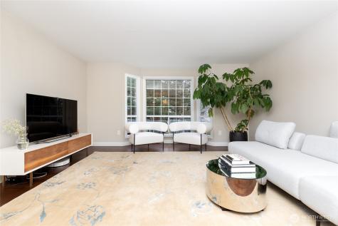 6304 110th Avenue NE Kirkland WA 98033