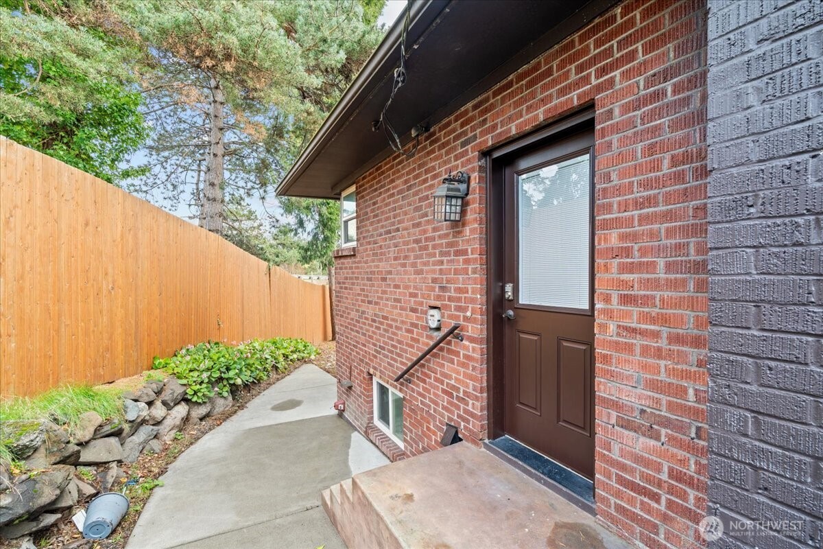 8250 Corliss Avenue N Seattle WA 98103