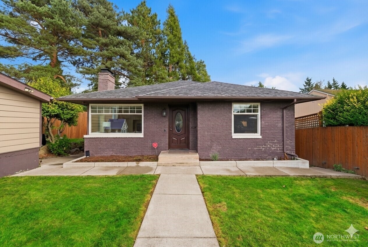 8250 Corliss Avenue N Seattle WA 98103