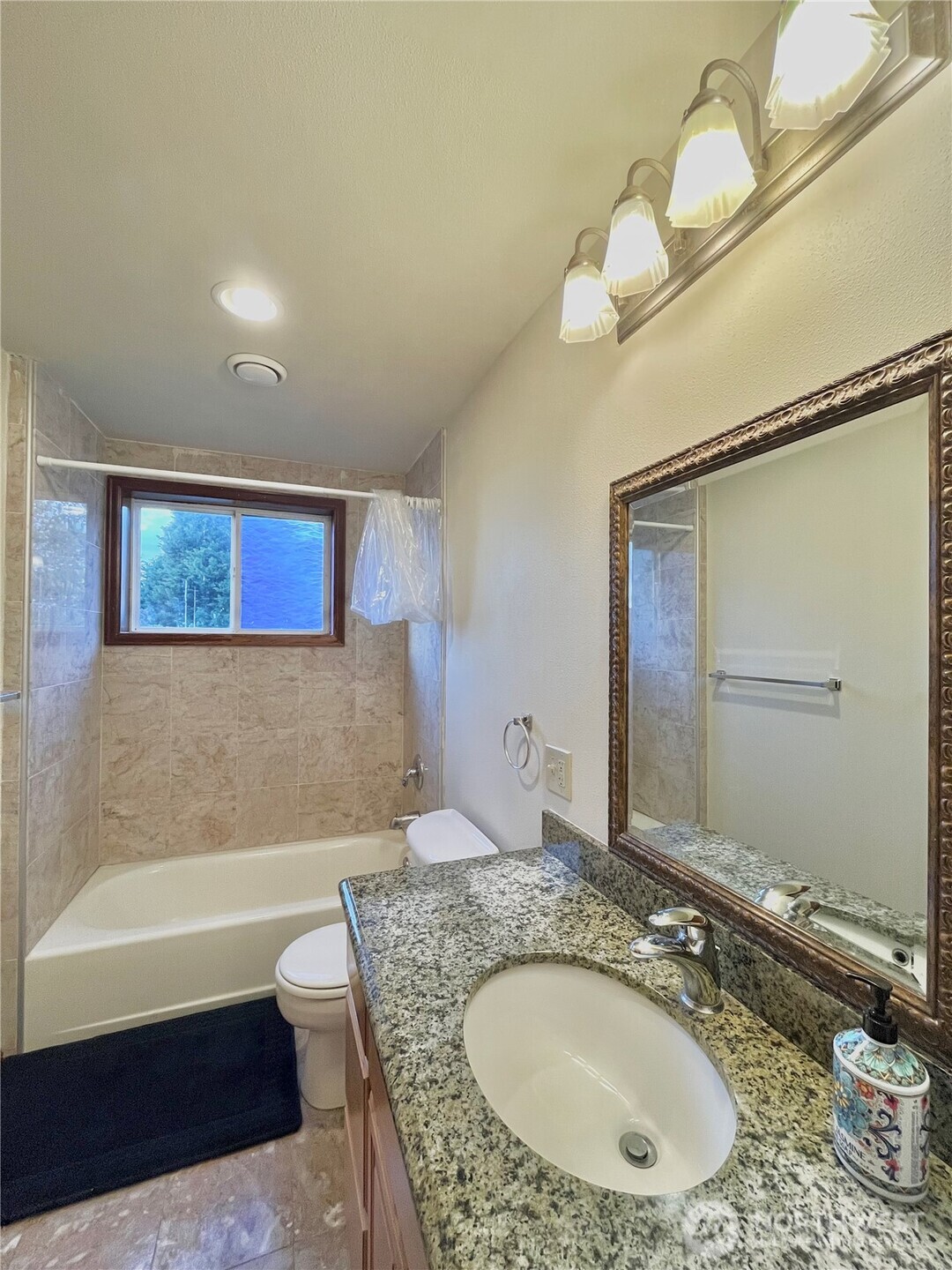 14231 53rd Avenue S Tukwila WA 98168