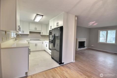 18701 3rd Avenue S Burien WA 98148
