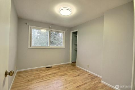 18701 3rd Avenue S Burien WA 98148