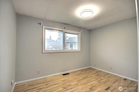 18701 3rd Avenue S Burien WA 98148