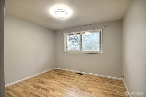 18701 3rd Avenue S Burien WA 98148