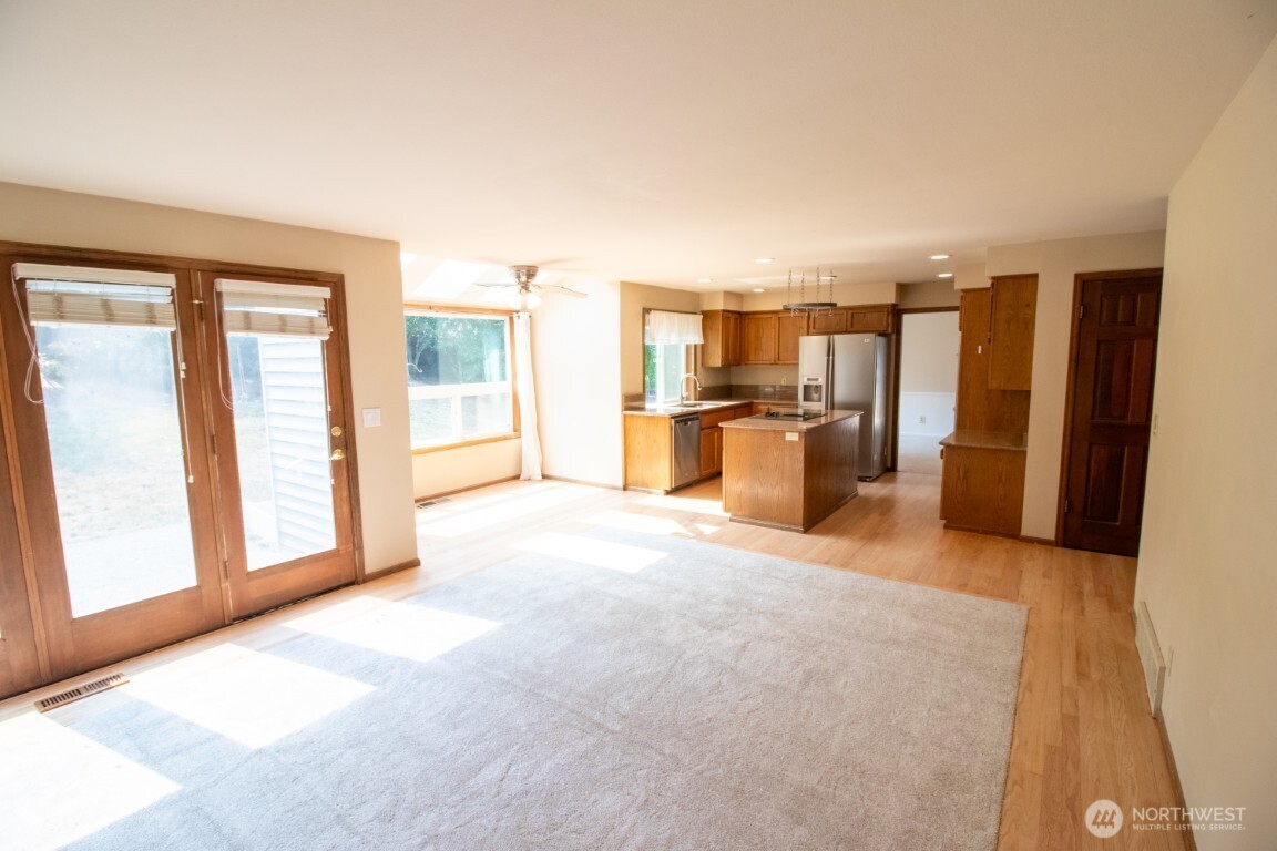 24435 SE 42nd Place Issaquah WA 98029