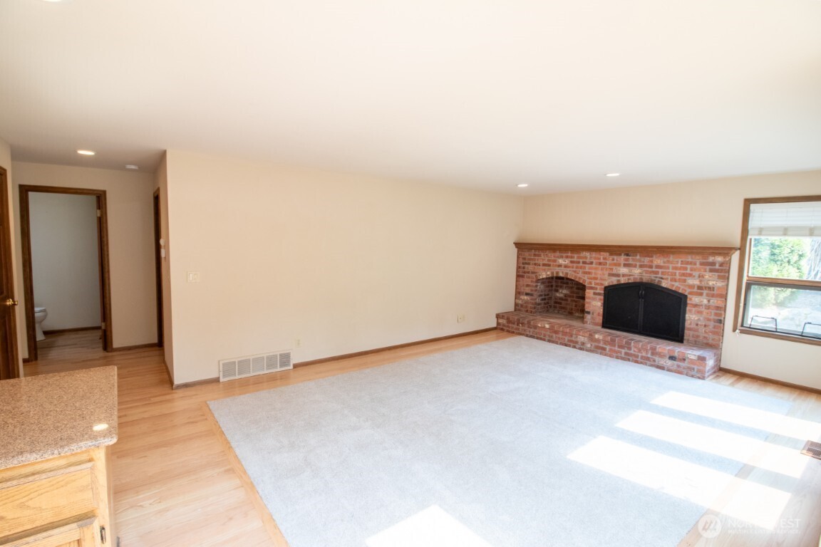 24435 SE 42nd Place Issaquah WA 98029