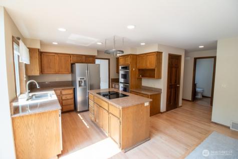 24435 SE 42nd Place Issaquah WA 98029