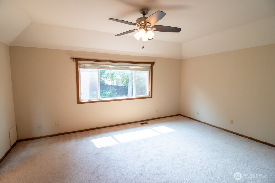 24435 SE 42nd Place Issaquah WA 98029