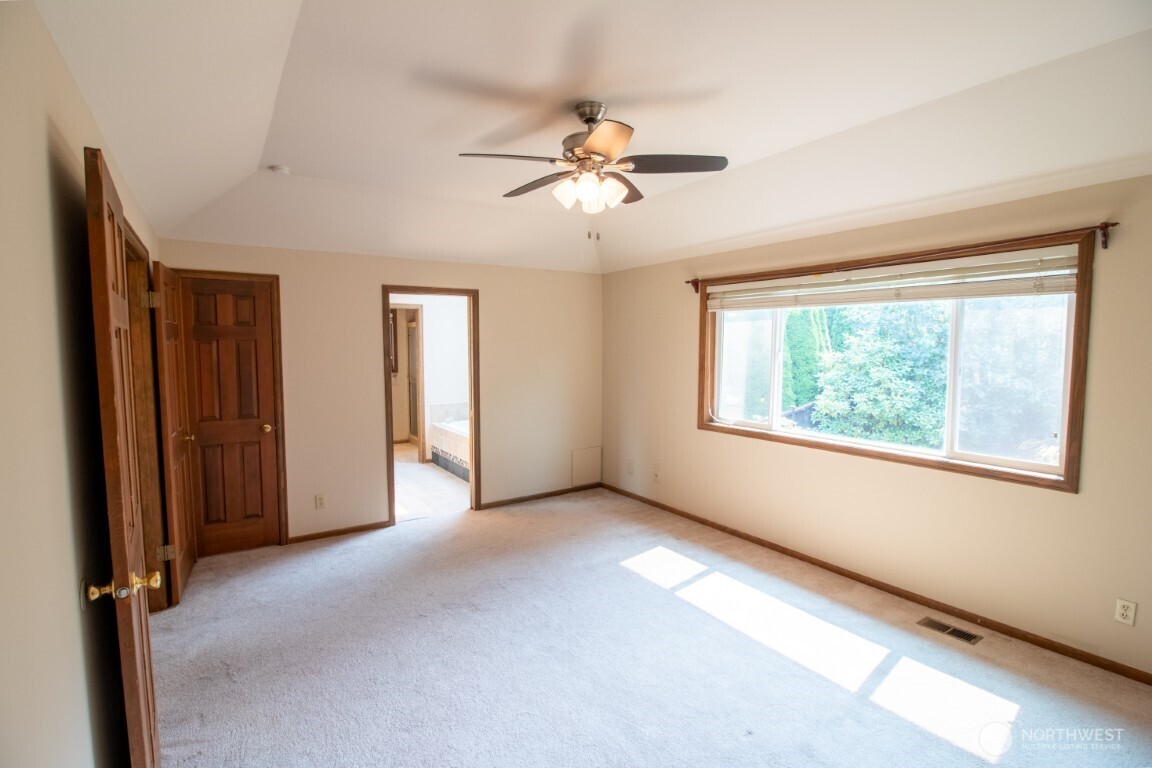 24435 SE 42nd Place Issaquah WA 98029