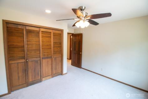 24435 SE 42nd Place Issaquah WA 98029