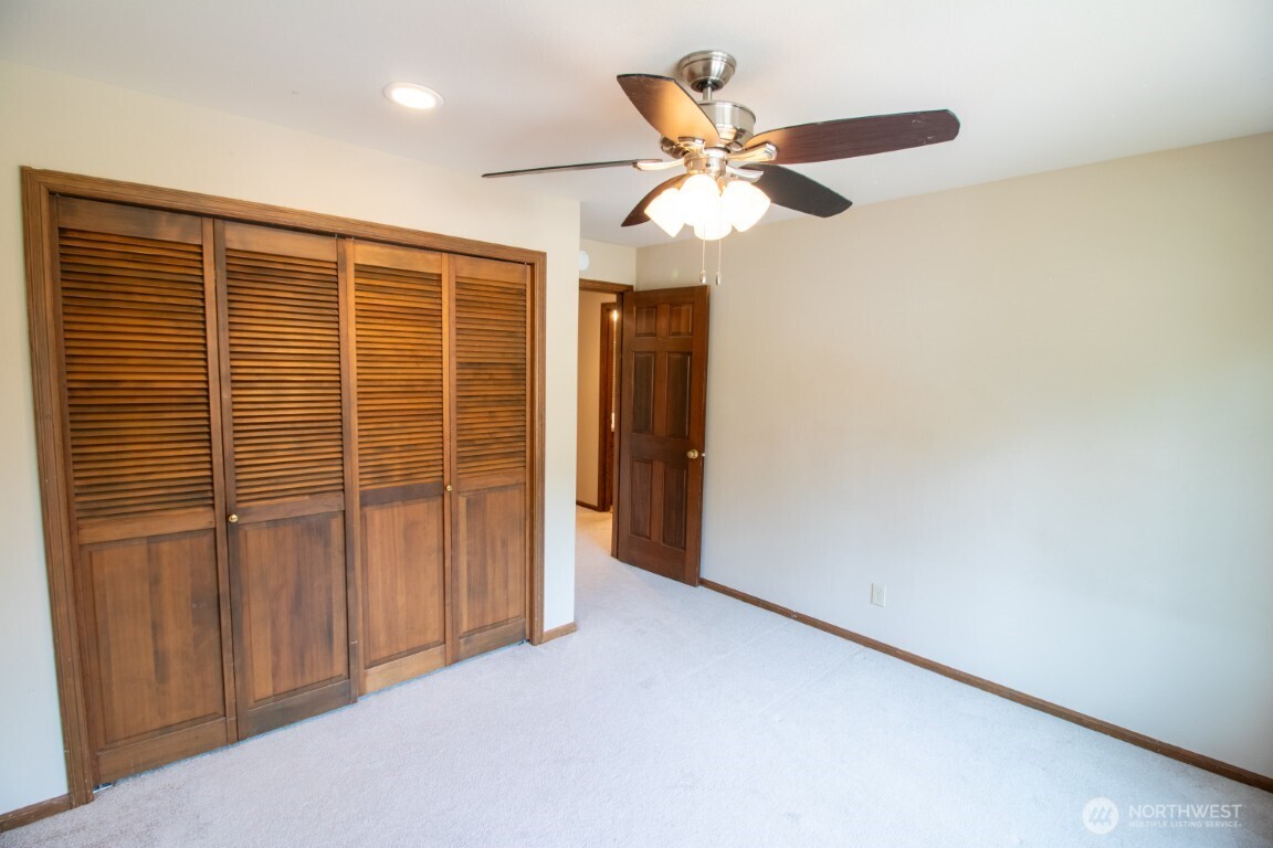 24435 SE 42nd Place Issaquah WA 98029