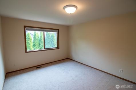 24435 SE 42nd Place Issaquah WA 98029