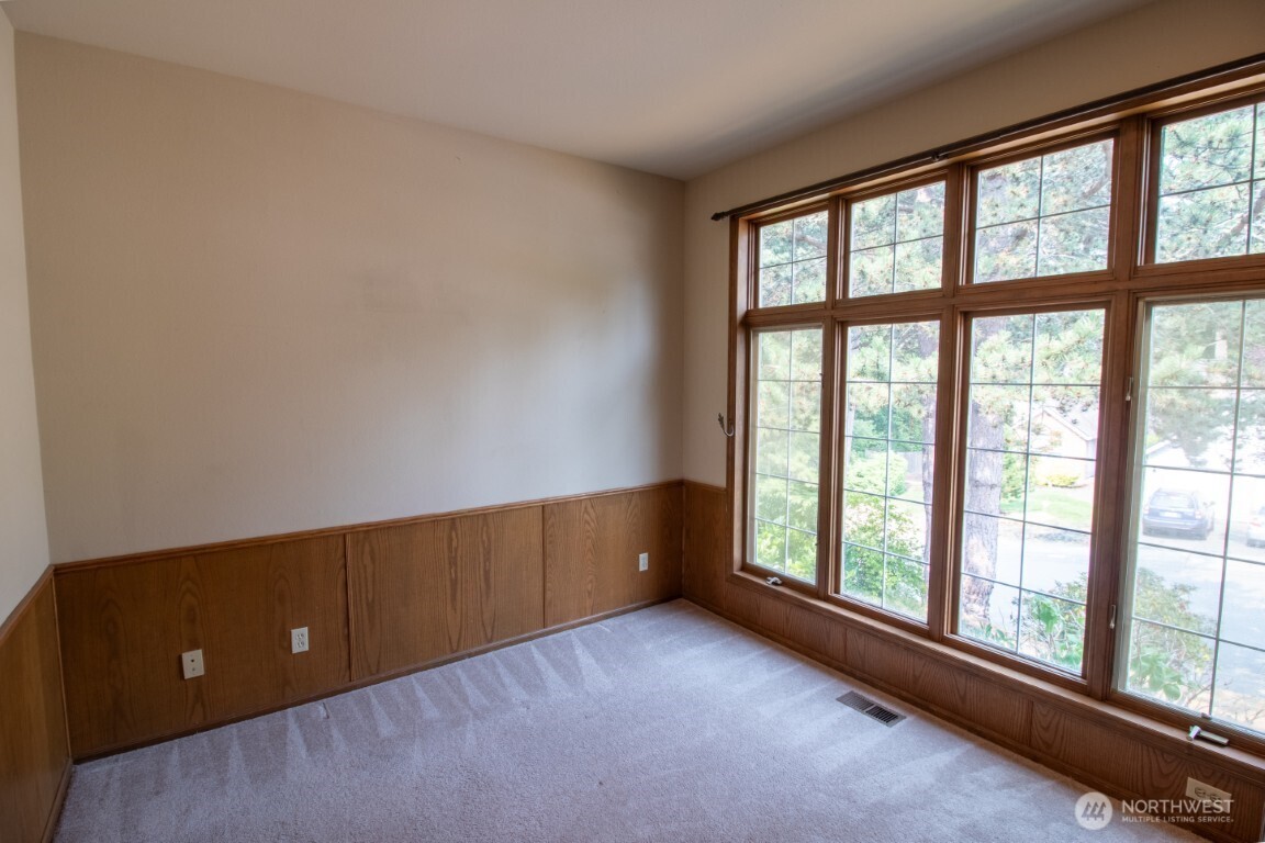 24435 SE 42nd Place Issaquah WA 98029
