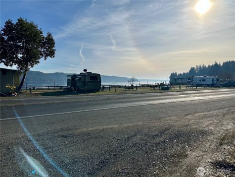 27051 N Us Highway 101 Hoodsport WA 98548