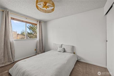 1601 Olympia Avenue SE Renton WA 98058