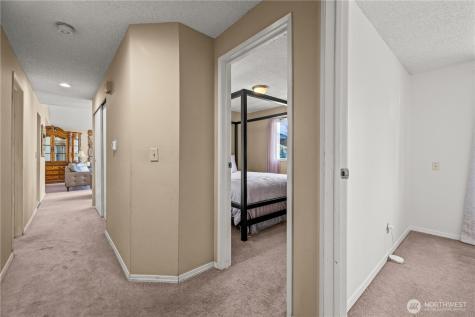 1601 Olympia Avenue SE Renton WA 98058