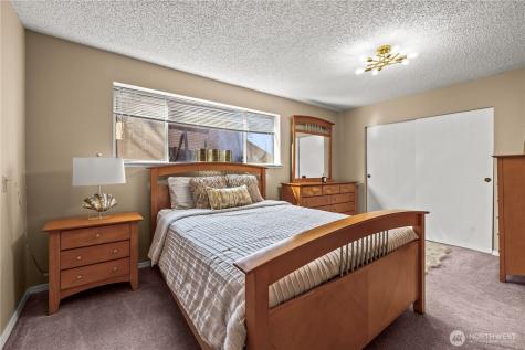 1601 Olympia Avenue SE Renton WA 98058