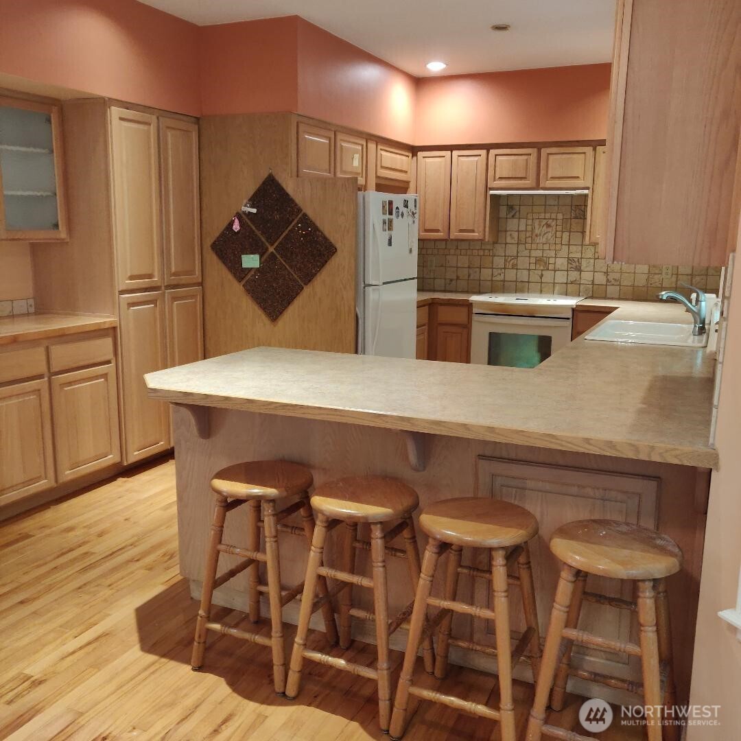 8511 Ferncliff Avenue NE Bainbridge Island WA 98110