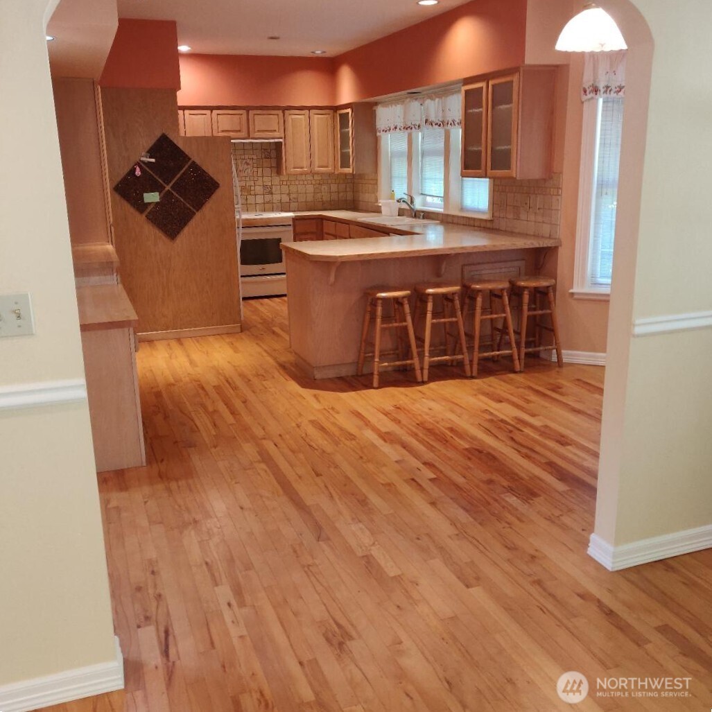 8511 Ferncliff Avenue NE Bainbridge Island WA 98110