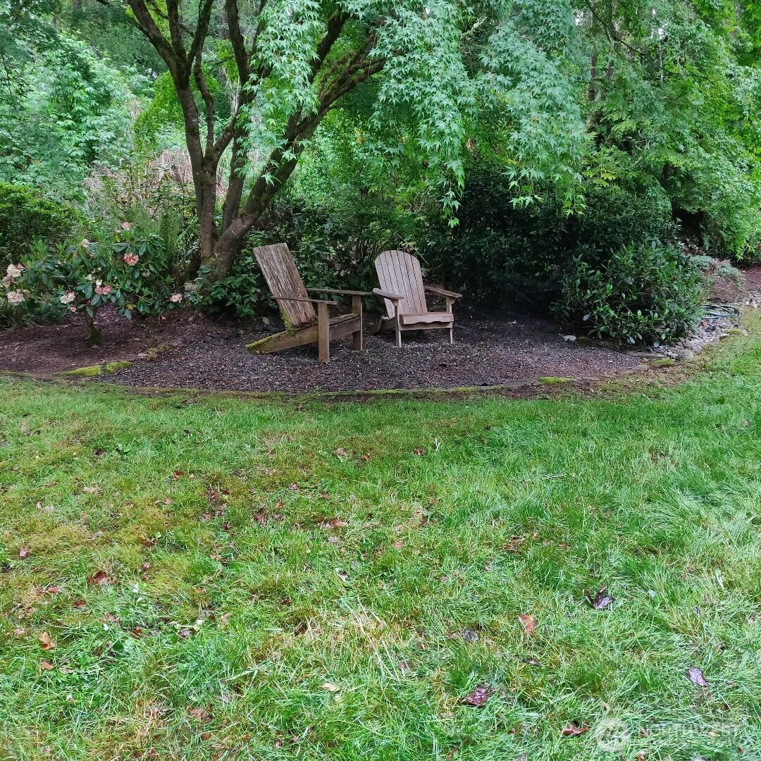 8511 Ferncliff Avenue NE Bainbridge Island WA 98110