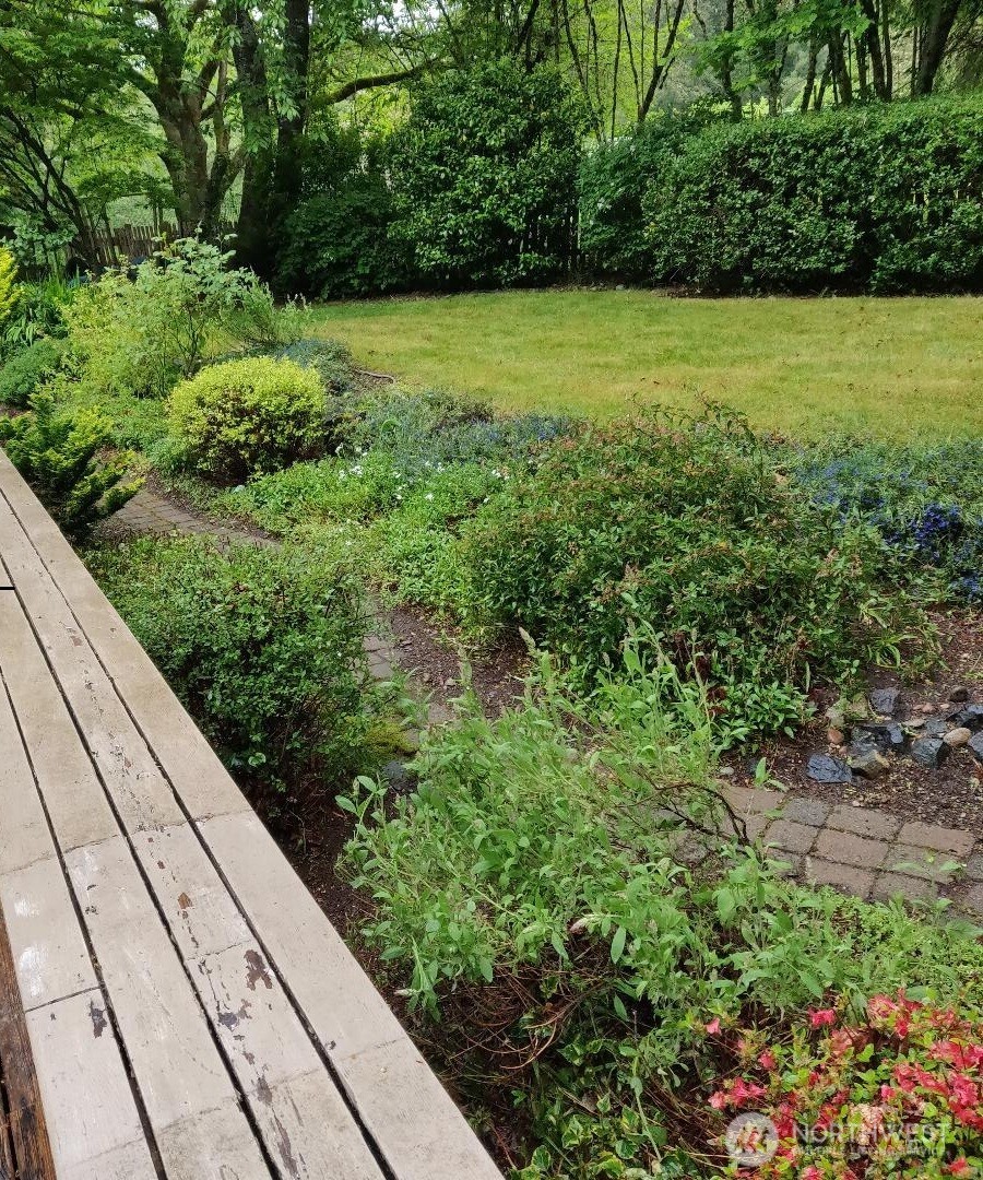 8511 Ferncliff Avenue NE Bainbridge Island WA 98110