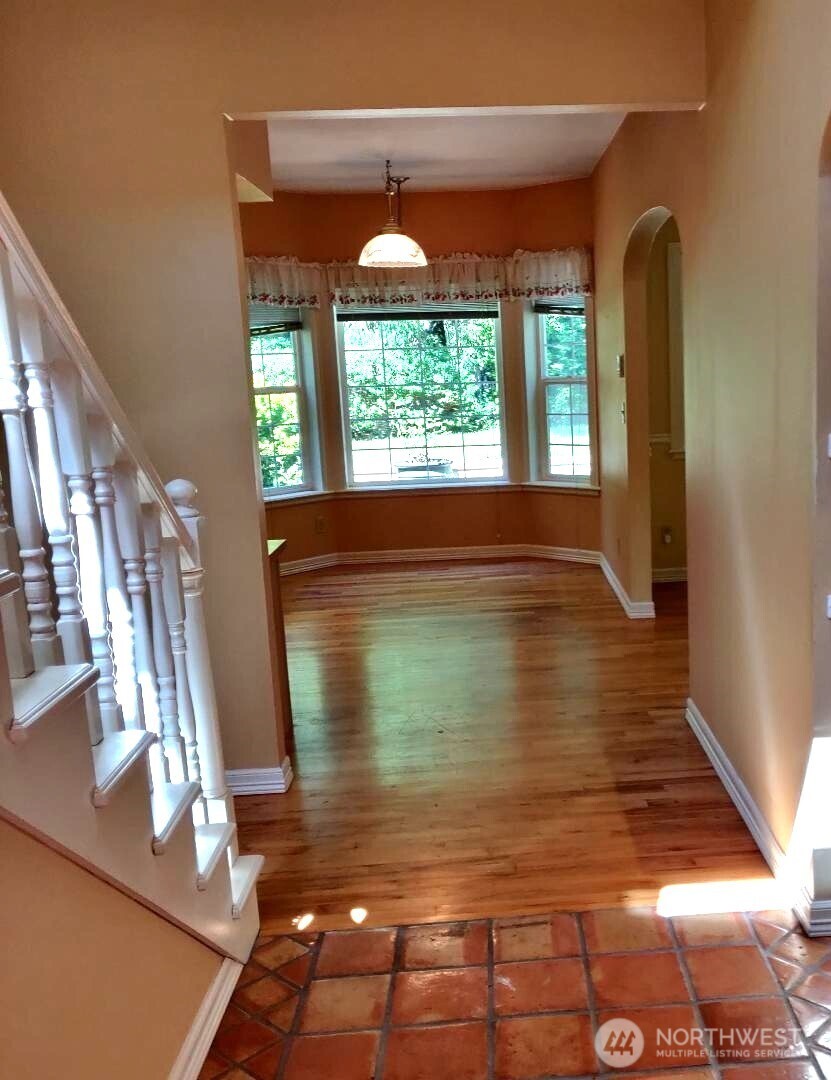 8511 Ferncliff Avenue NE Bainbridge Island WA 98110