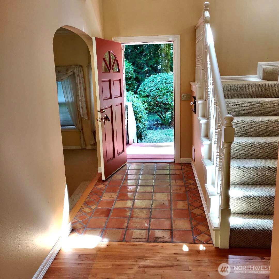 8511 Ferncliff Avenue NE Bainbridge Island WA 98110
