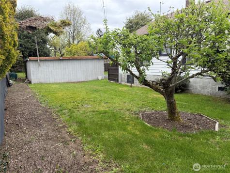 656 SW 149th Street Burien WA 98166